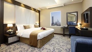 Minibar, in-room safe, desk, blackout drapes