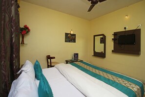 Standard Double or Twin Room, 1 Double Bed, Private Bathroom