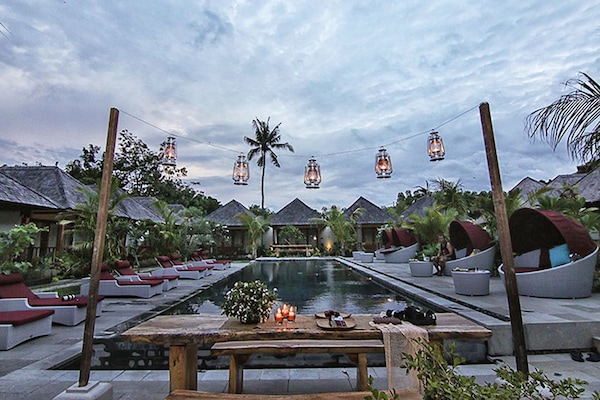 Outdoor pool, sun loungers