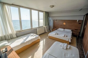 4 KISILIK DENIZ MANZARALI BALKONSUZ ODA | Minibar, in-room safe, soundproofing, iron/ironing board