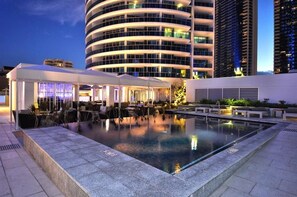 Indoor pool, 3 outdoor pools