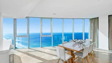 Cobertura superluxo, várias camas, vista para o oceano, no andar executivo | Roupas de cama premium, quartos à prova de som