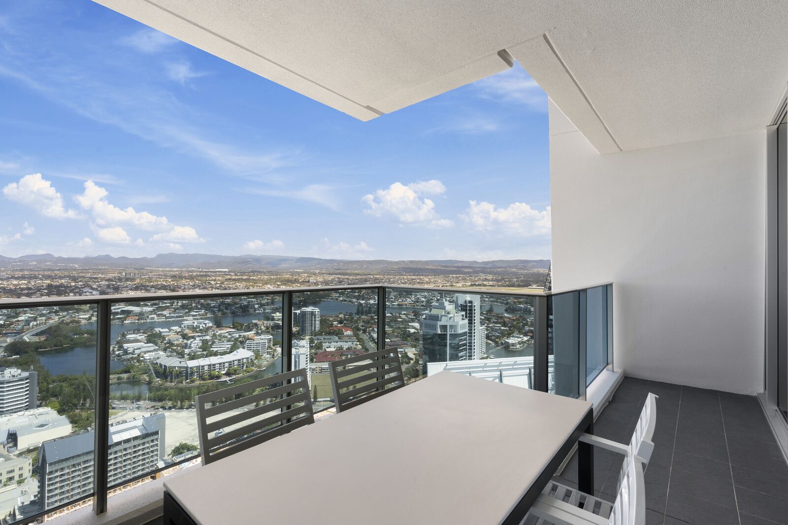 Orchid Residences - HR Surfers Paradise — image 29