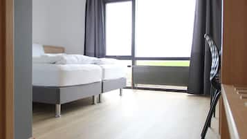 Deluxe Room | Desk, rollaway beds, free WiFi, bed sheets