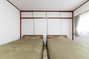 Family House, 4 Bedrooms, 2 Bathrooms | 4 bedrooms, blackout drapes, free WiFi, bed sheets - Kyoto Chikuan (Kyoto)
