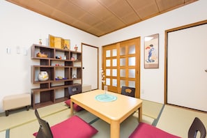 Family House, 4 Bedrooms, 2 Bathrooms | Living room | Flat-screen TV - Kyoto Chikuan (Kyoto)