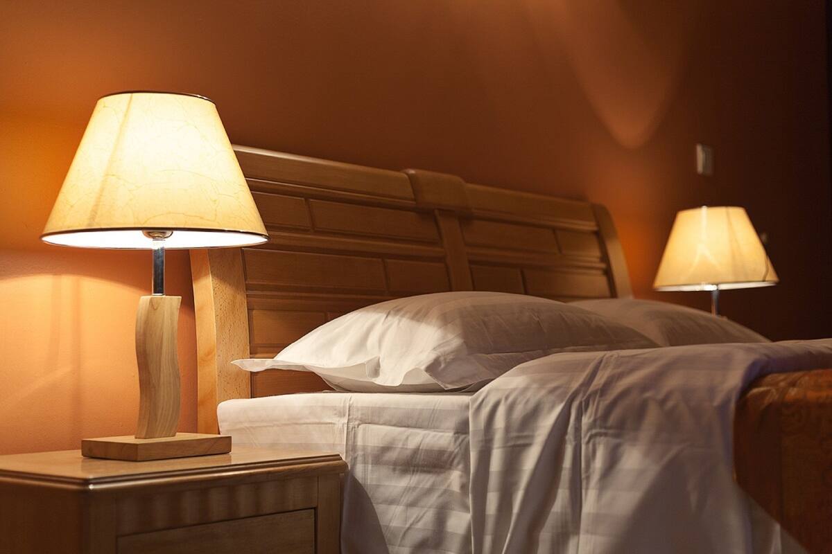 Standaard tweepersoonskamer, toegankelijk voor mindervaliden | Luxe beddengoed, een bureau, babybedden (toeslag)