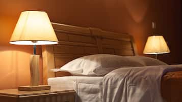 Premium bedding, desk, cribs/infant beds, rollaway beds