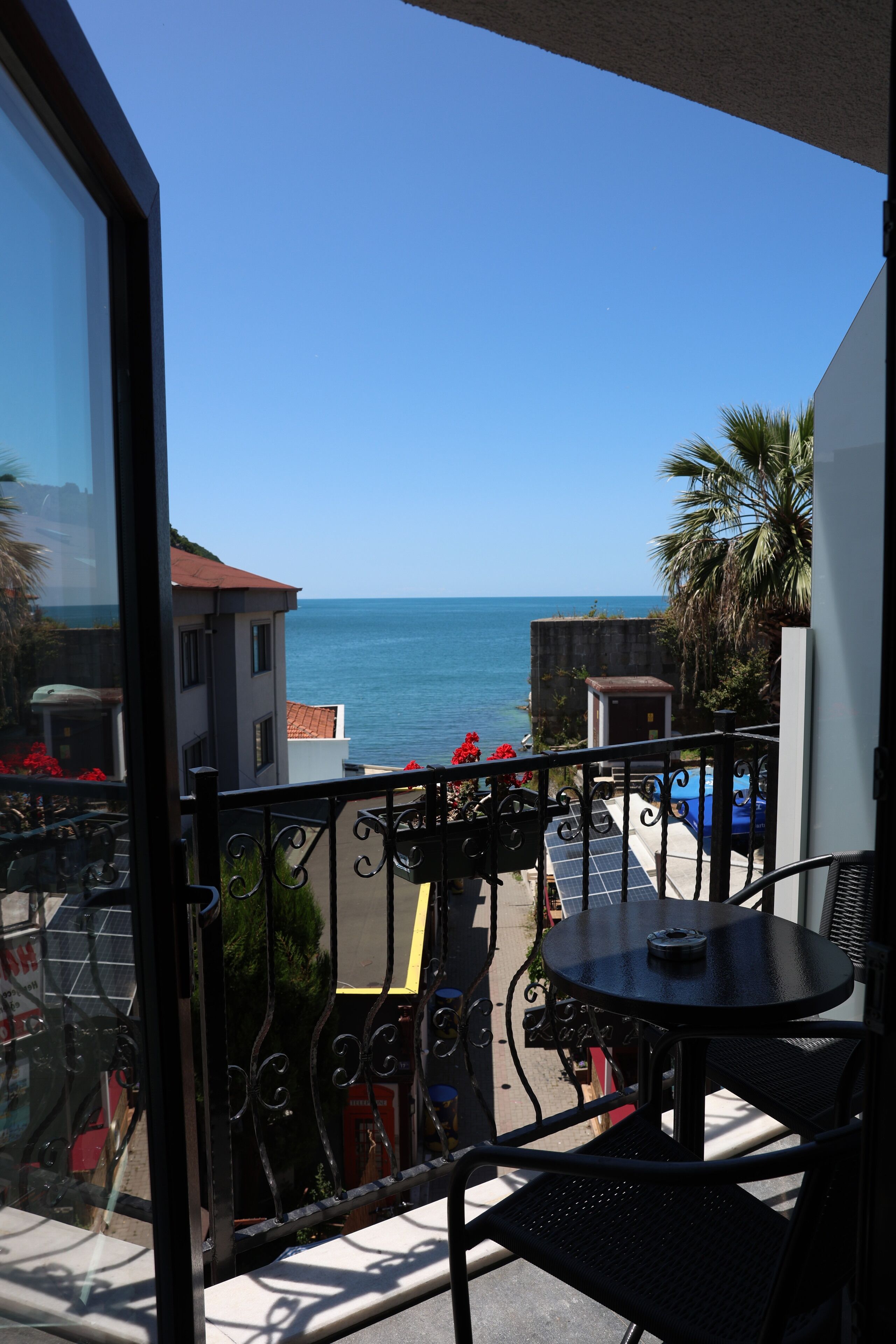 deluxe double room | minibar, in-room safe, soundproofing, iron/ironing board