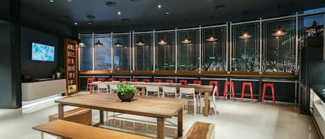 Chambre Simple (Pod Front Entry (Mix)) | Fer et planche à repasser, Wi-Fi gratuit