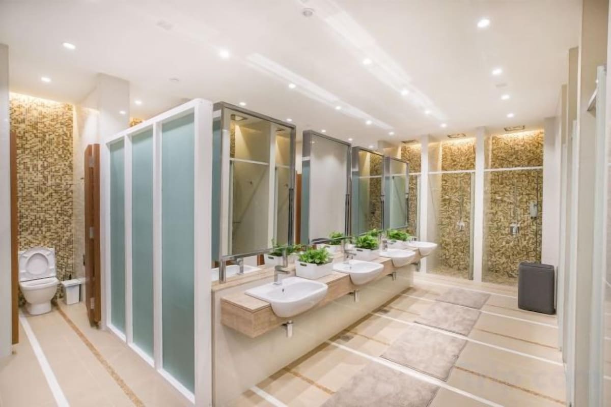 Shower, free toiletries, hair dryer (on request), slippers