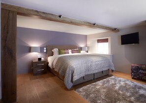 Standard Double Room, Ensuite (Angelica)