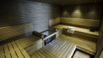 Deluxe Penthouse, 3 Bedrooms | Bathroom | Shower, eco-friendly toiletries, hair dryer, bidet