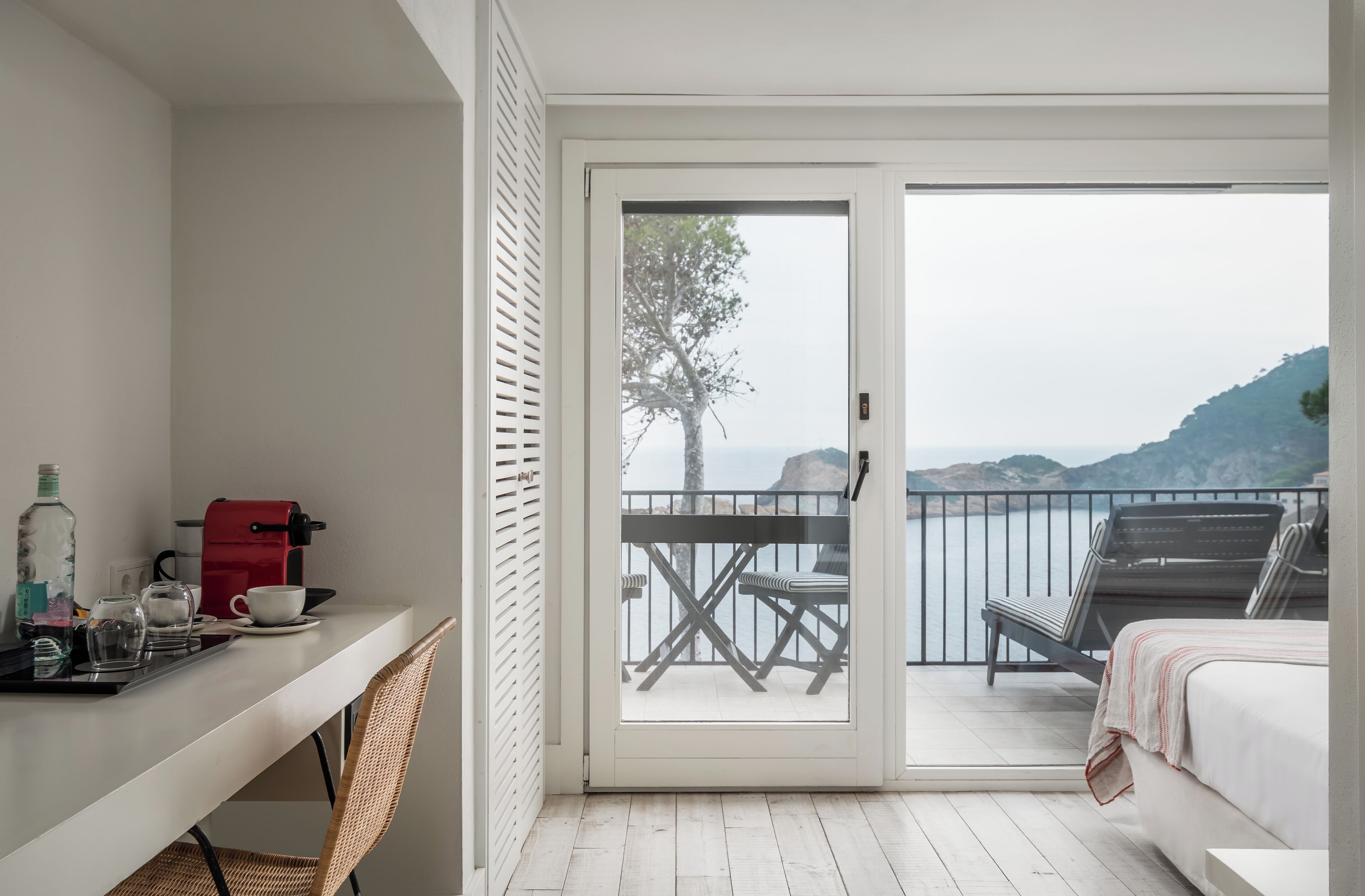 Tweepersoonskamer, terras | Luxe beddengoed, een kluis op de kamer, verduisterende gordijnen