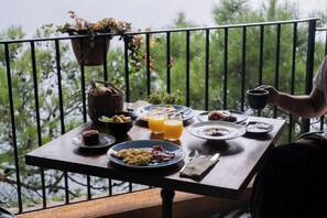 Bữa sáng nấu theo yêu cầu hàng ngày với phụ phí nhỏ 