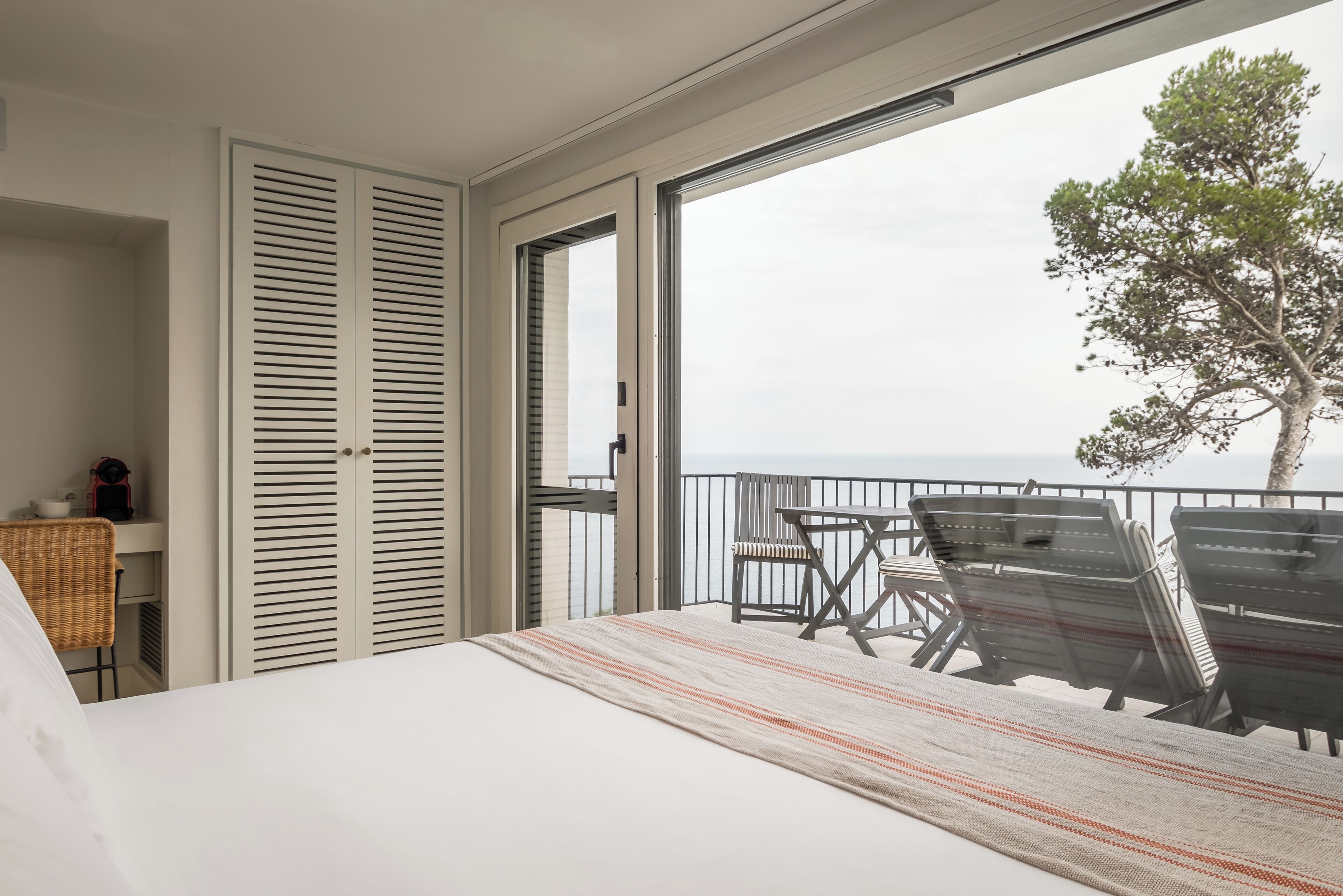 Literie de qualité supérieure, coffres-forts dans les chambres