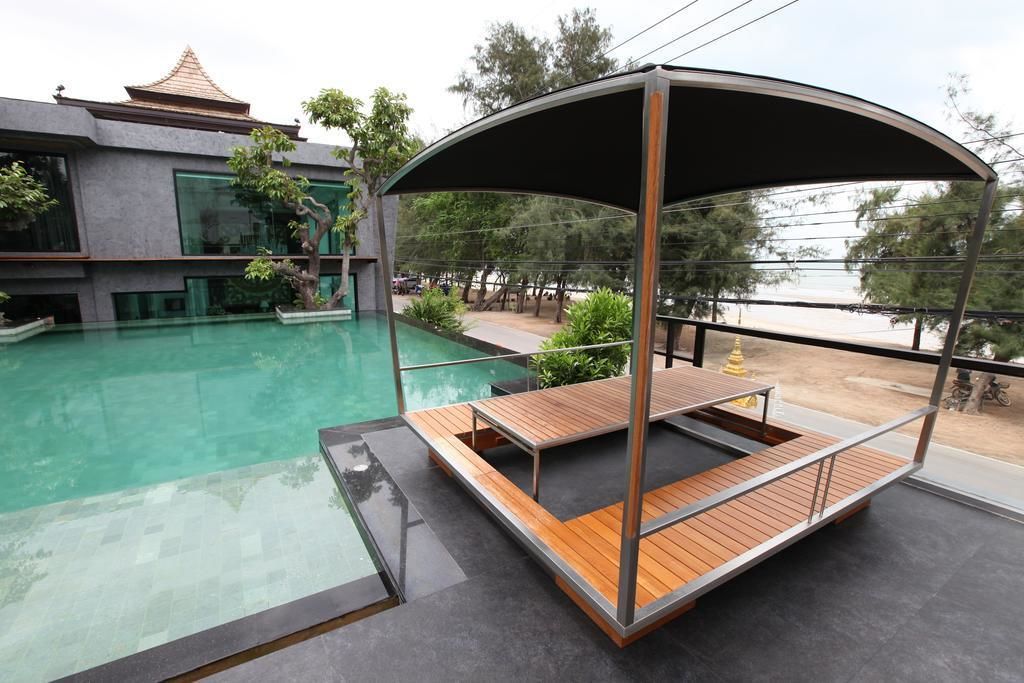 ลานระเบียง/นอกชาน