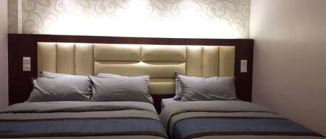 Iron/ironing board, free WiFi, bed sheets