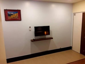 Room amenity - De Benz Inn (Malacca City)