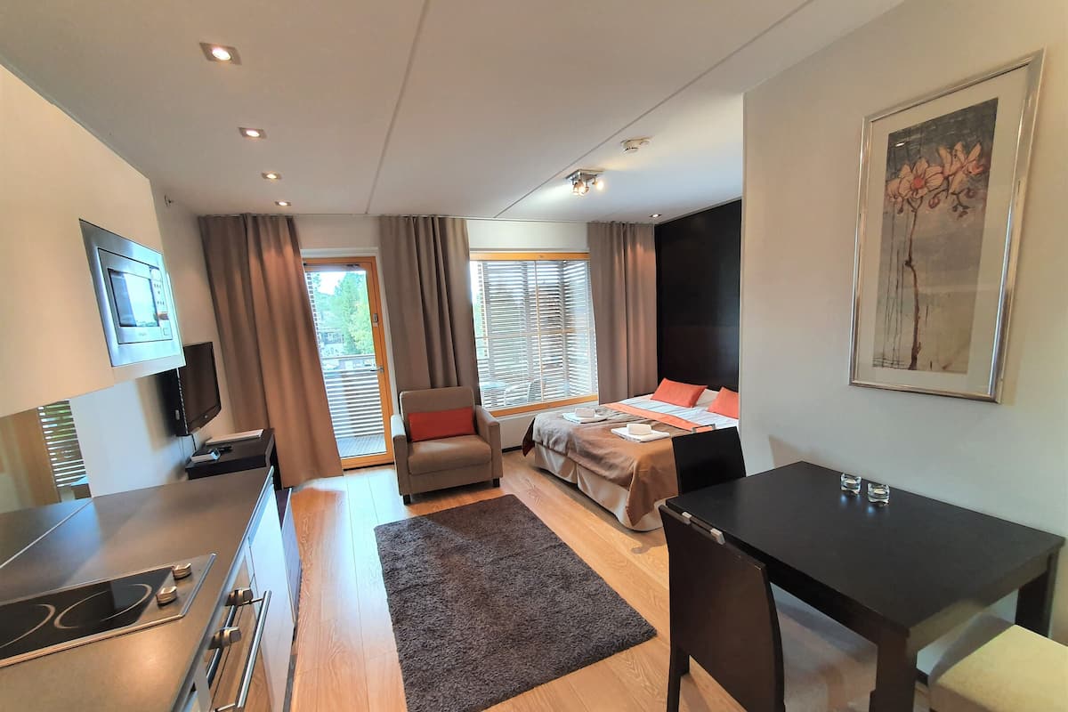 Premium Studio A5 - Mountain view, Sauna | 1 slaapkamer, een bureau, een laptopwerkplek