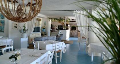 Rena Bianca Cugnana Verde Residence