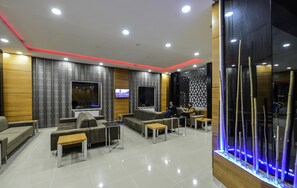 Coin salon dans le hall