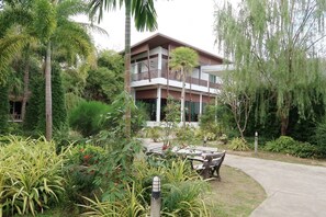 Property entrance - Bora Bora Villa Phuket (Chalong)