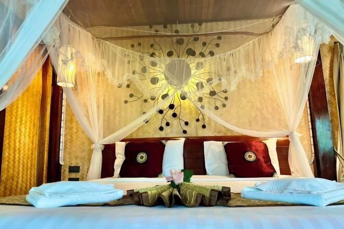 In-room safe, soundproofing, free WiFi, wheelchair access