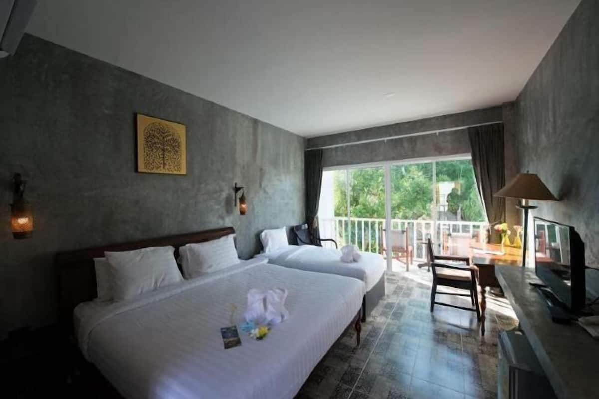 In-room safe, soundproofing, free WiFi, wheelchair access