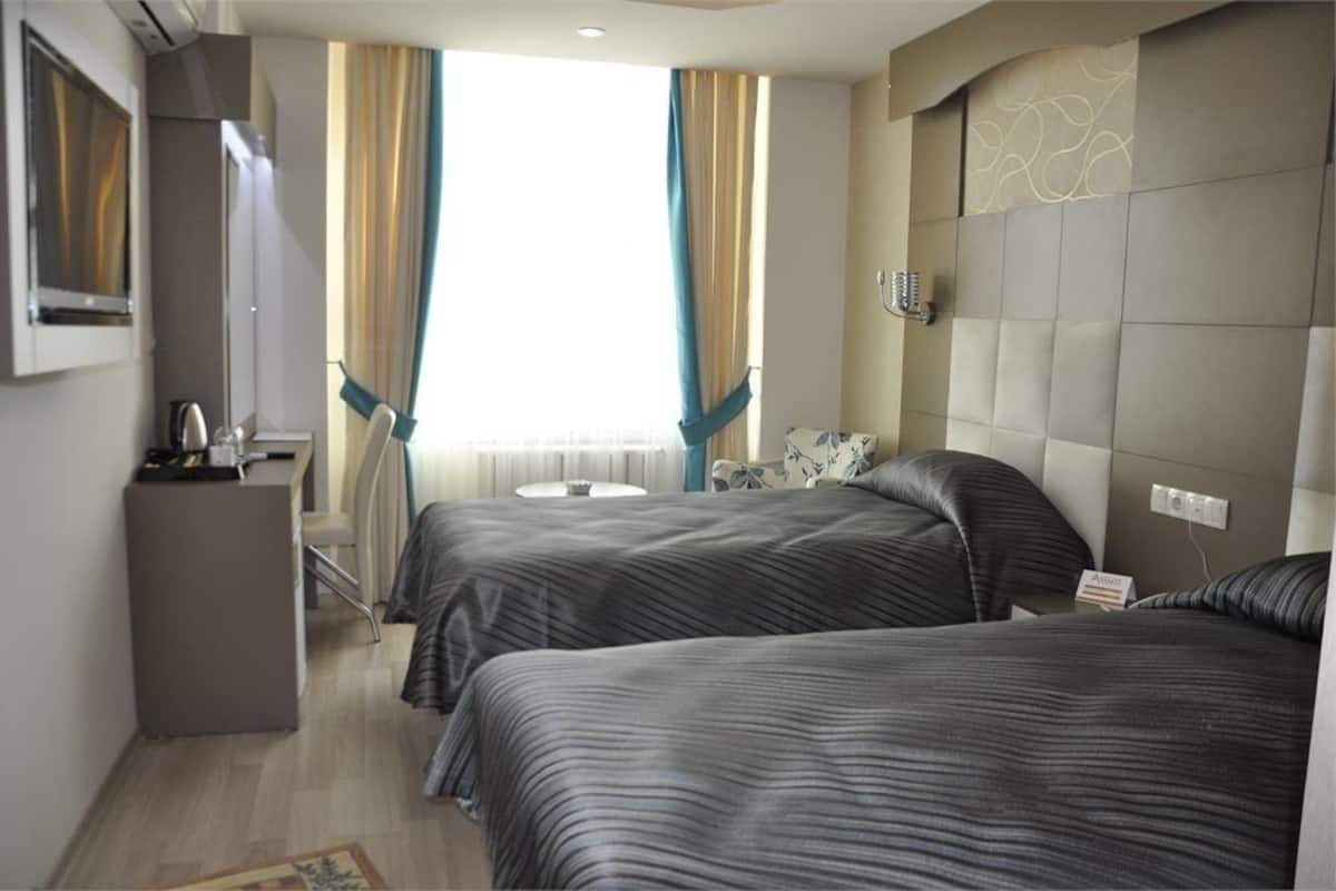 Standard Single Room | In-room safe, desk, iron/ironing board, free WiFi