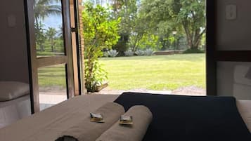 Quarto triplo standard | Frigobar, roupa de cama