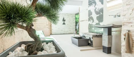 Sauna y salas de tratamiento o masaje