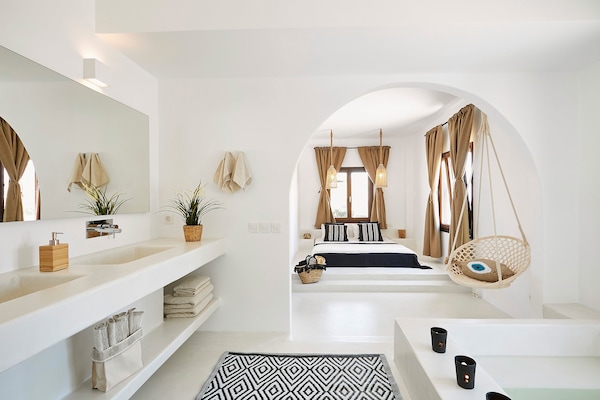 House, 3 Bedrooms | 3 bedrooms, Egyptian cotton sheets, premium bedding, in-room safe