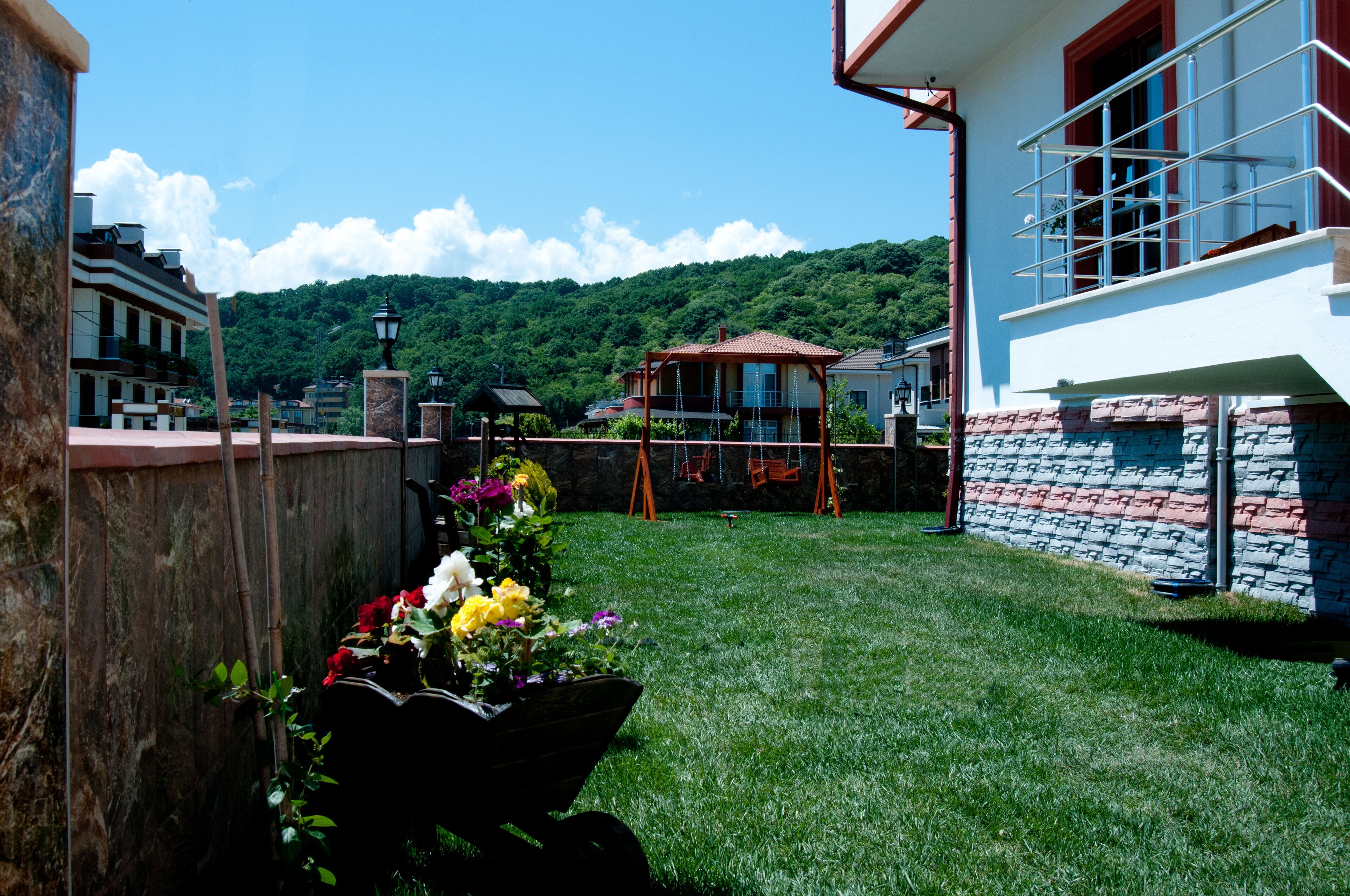 children’s play area – outdoor