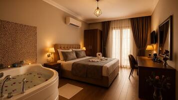 Luxury Double Room | Premium bedding, soundproofing, free WiFi, bed sheets
