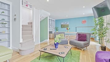 City House, 3 Bedrooms | Living area | Flat-screen TV