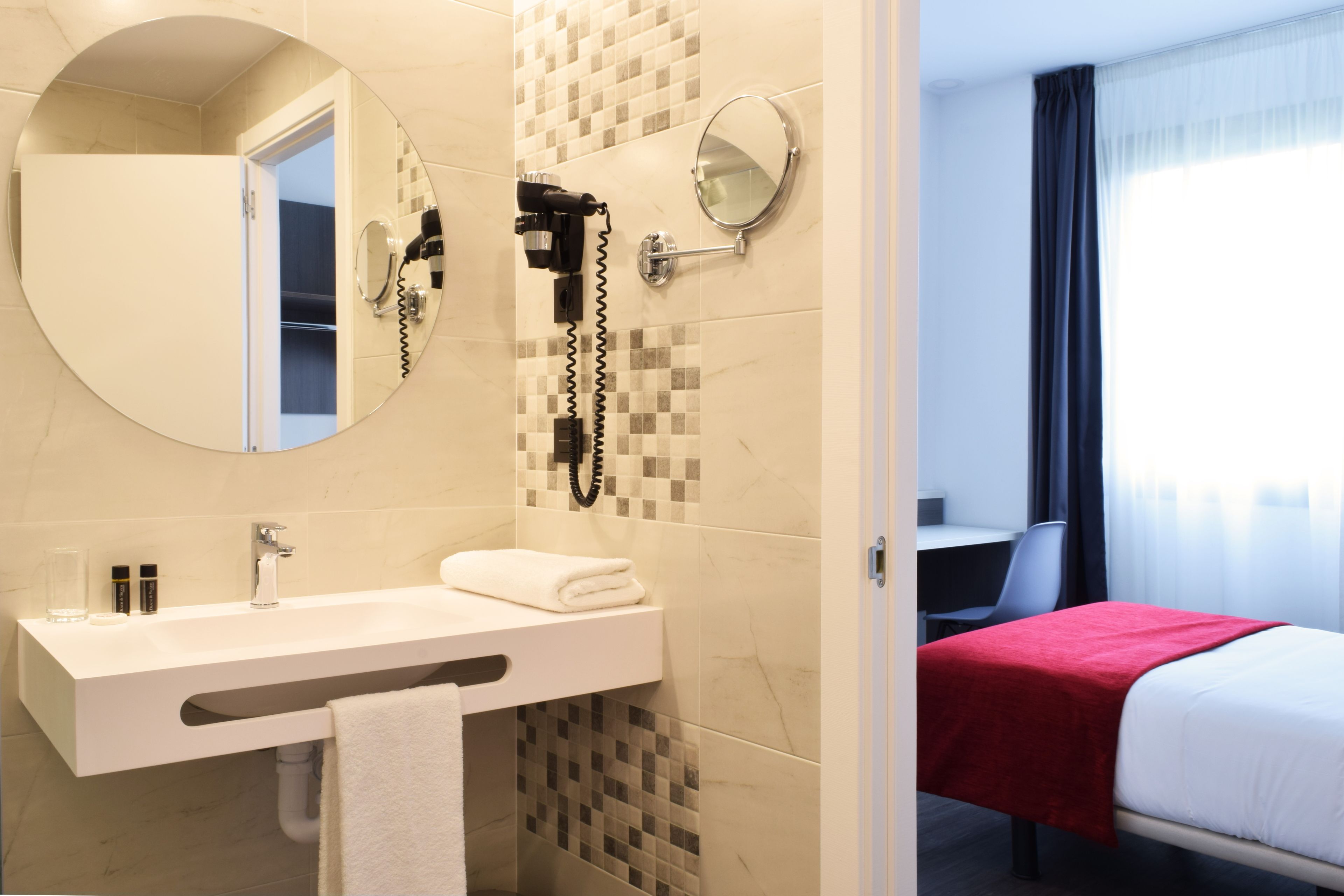 single room | view from room