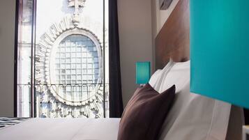 Romantic Studio, 1 Double Bed, Balcony, City View | Premium bedding, minibar, in-room safe, soundproofing