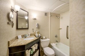 Standard Single Room, 1 King Bed, Non Smoking | Bathroom - Chester Hotel & Conference Center (Exton)
