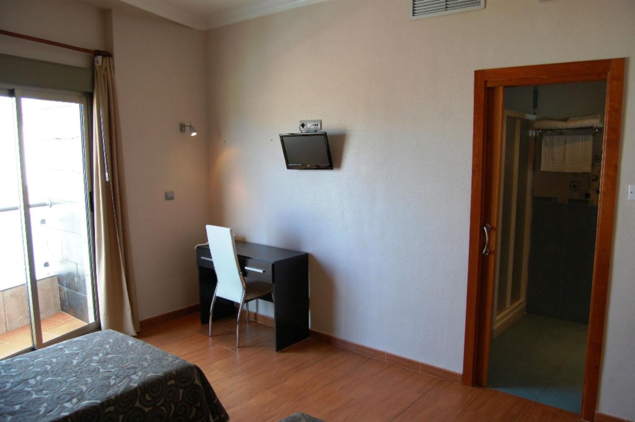 Photo - Hotel Almoradi