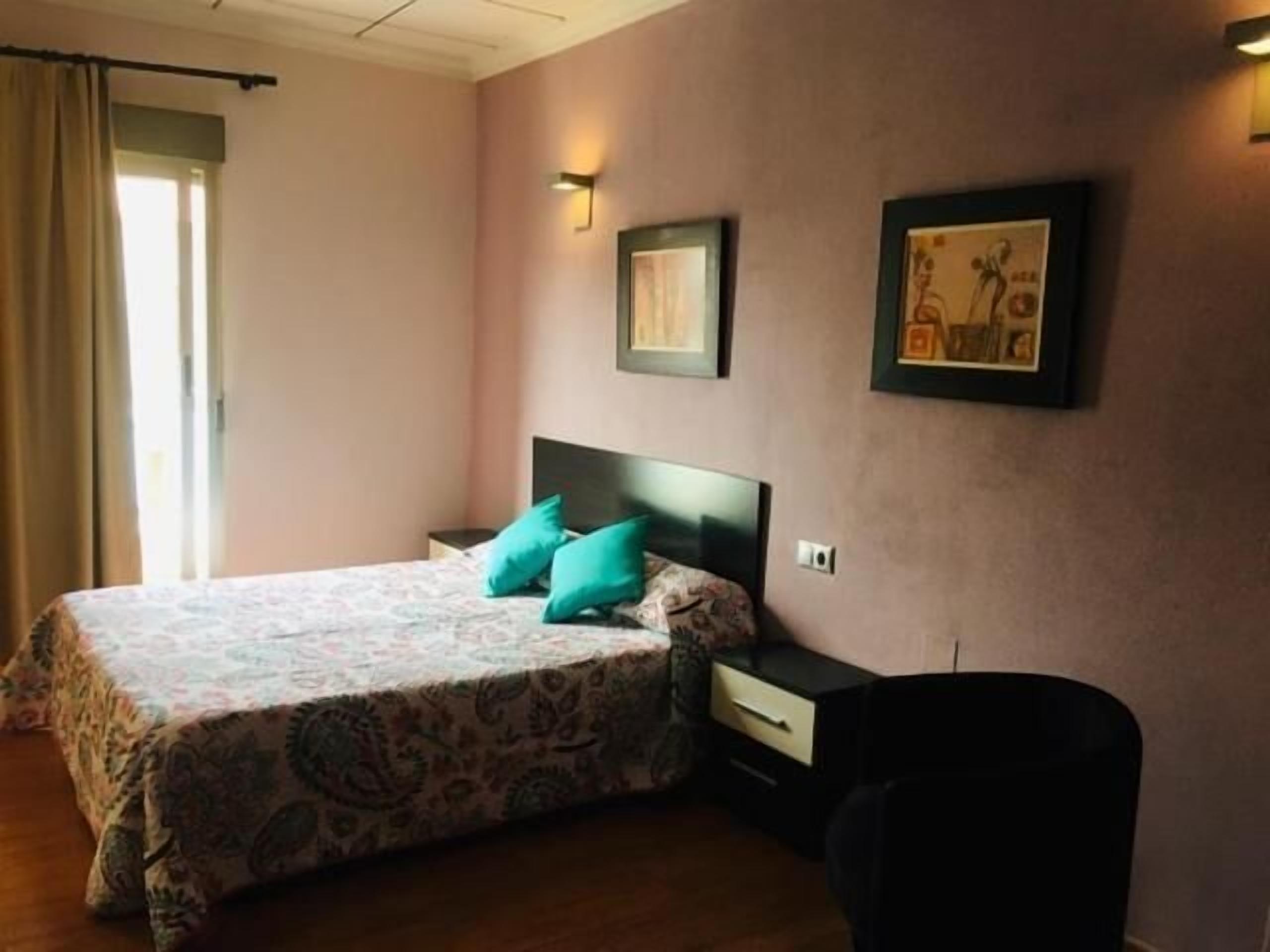 Photo - Hotel Almoradi