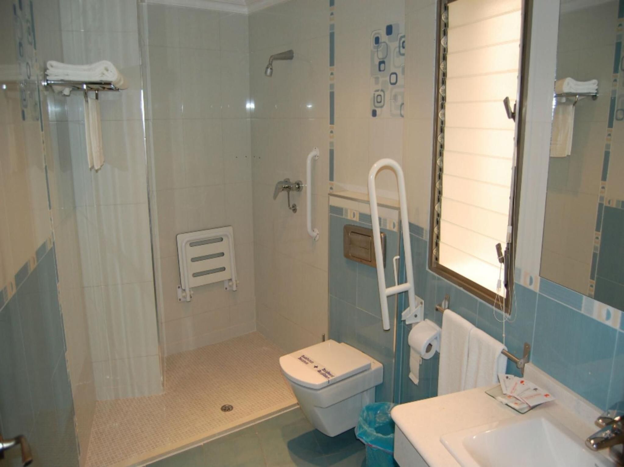 Photo - Hotel Almoradi