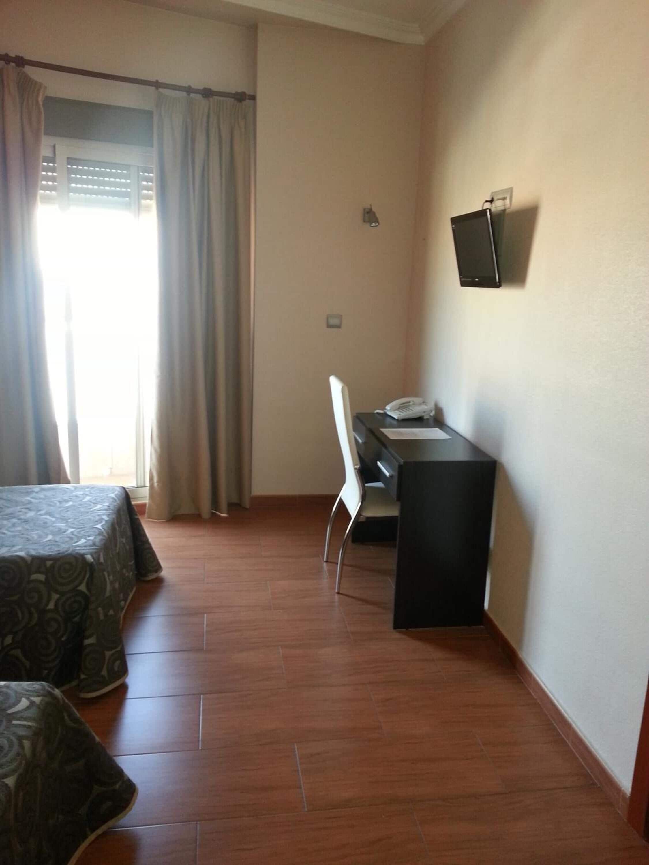 Photo - Hotel Almoradi