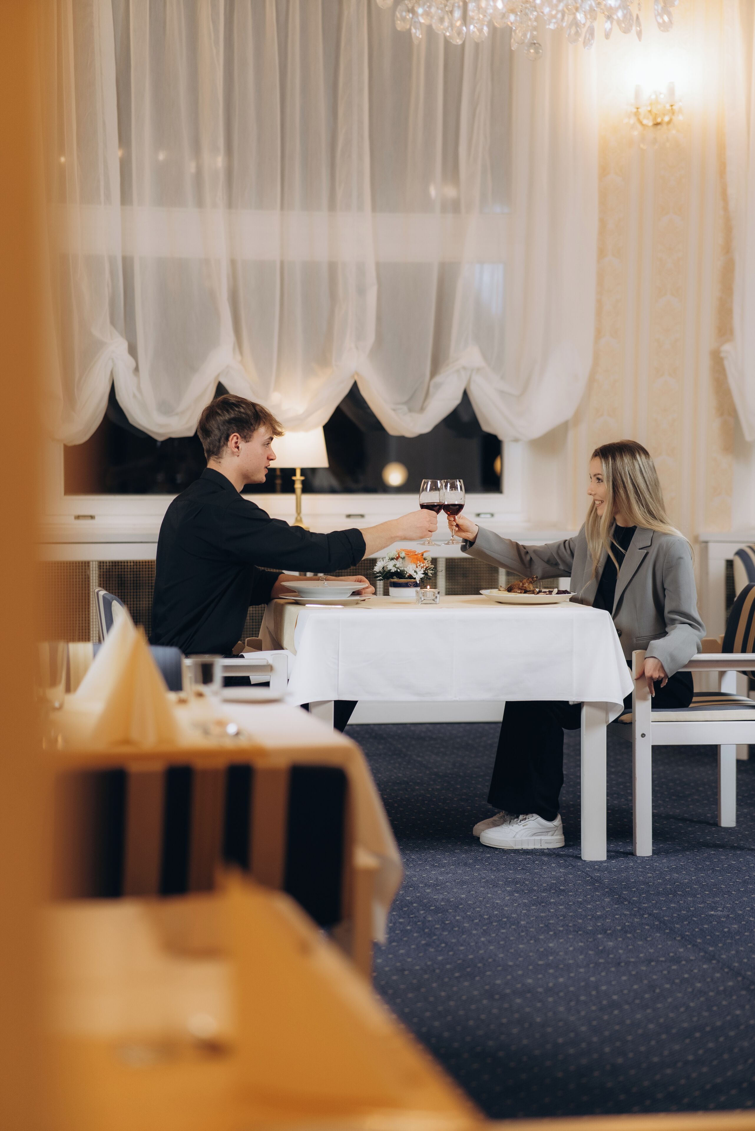 Breakfast, lunch, dinner served; local and international cuisine 