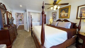 Appartamento Superior, 1 camera da letto, cucina | Una scrivania, insonorizzazione, ferro/asse da stiro