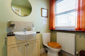 Apartment, 1 Bedroom (Bell Street, Marylebone) | Bathroom
