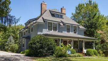 Bagian depan properti