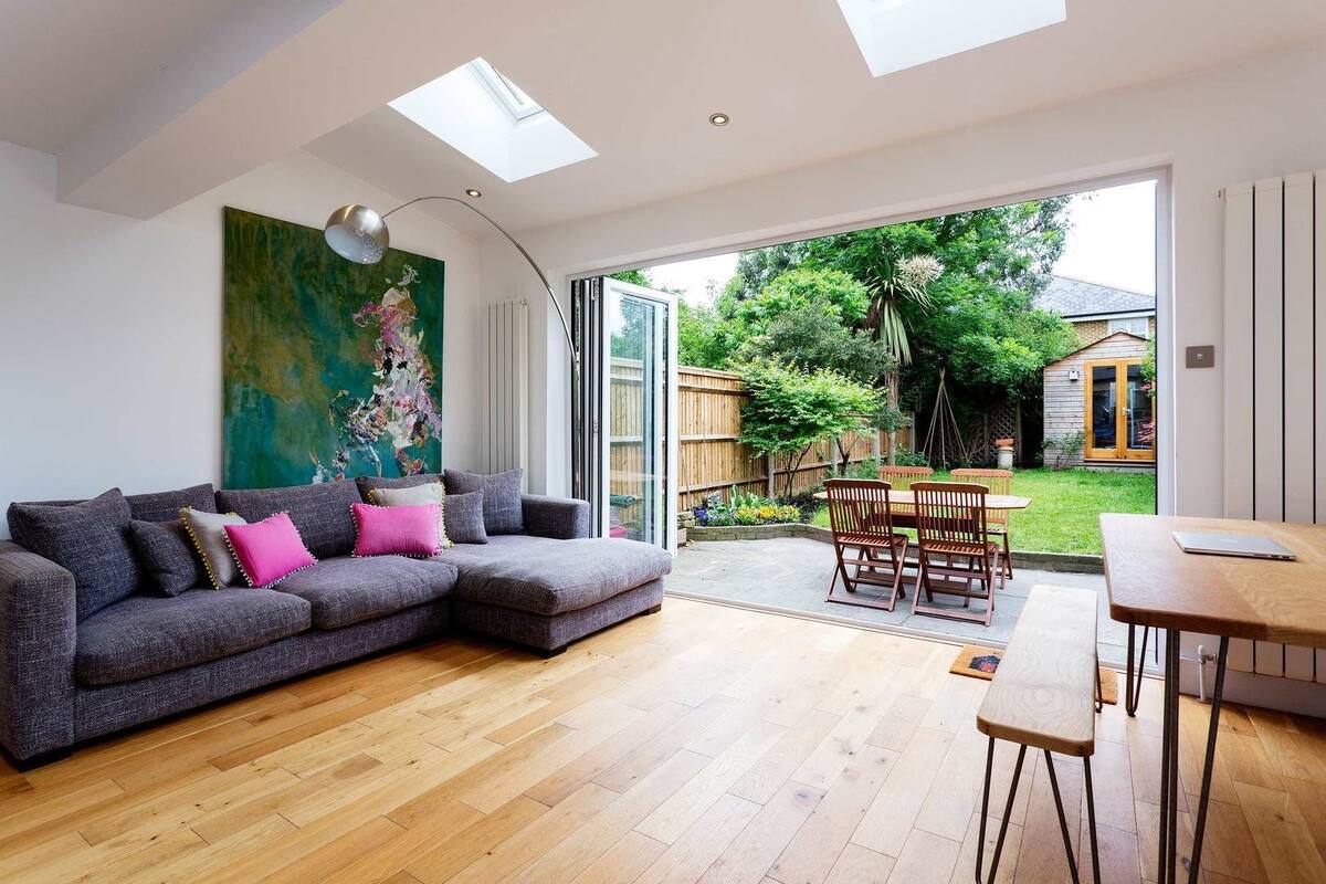 Talo, 3 makuuhuonetta (Gladstone Road, Wimbledon) | Oleskelualue