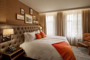 Premium bedding, free minibar items, in-room safe, desk - Reykjavik Konsulat Hotel, Curio Collection by Hilton (Reykjavik)