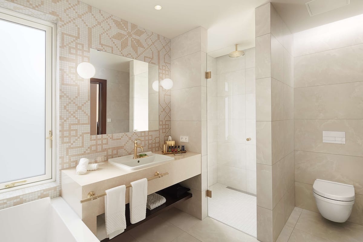 konsulat suite | bathroom | eco-friendly toiletries, hair dryer, bathrobes, towels